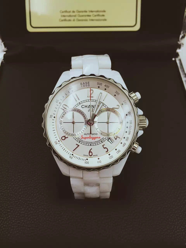 シャネル時計正面デザイン